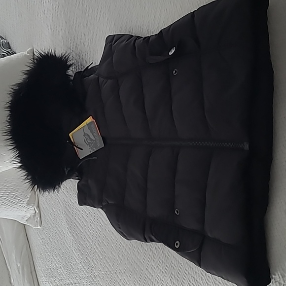 Puffer Vest - Picture 1 of 13